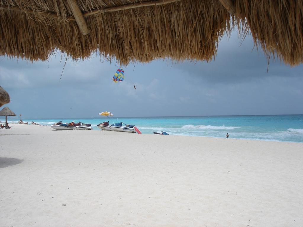 Cancun Beach Aparthotel Brisas Номер фото